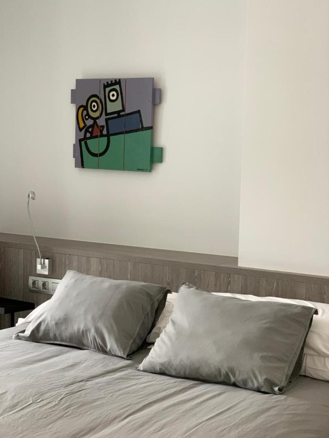 Apartaments El Cine Росас Экстерьер фото