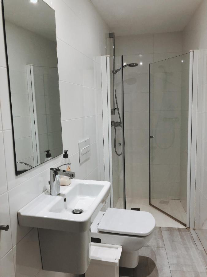 Apartaments El Cine Росас Экстерьер фото