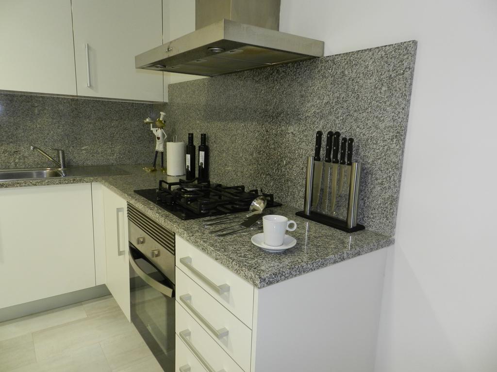 Apartaments El Cine Росас Экстерьер фото