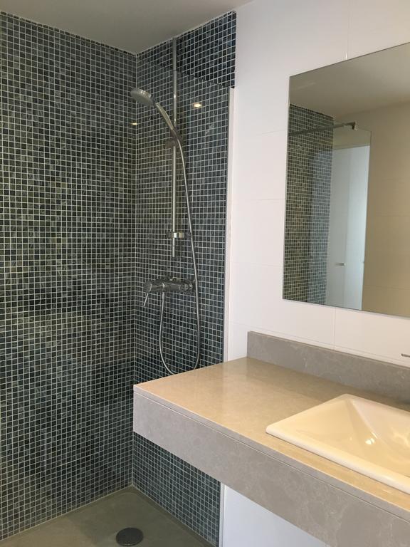 Apartaments El Cine Росас Экстерьер фото